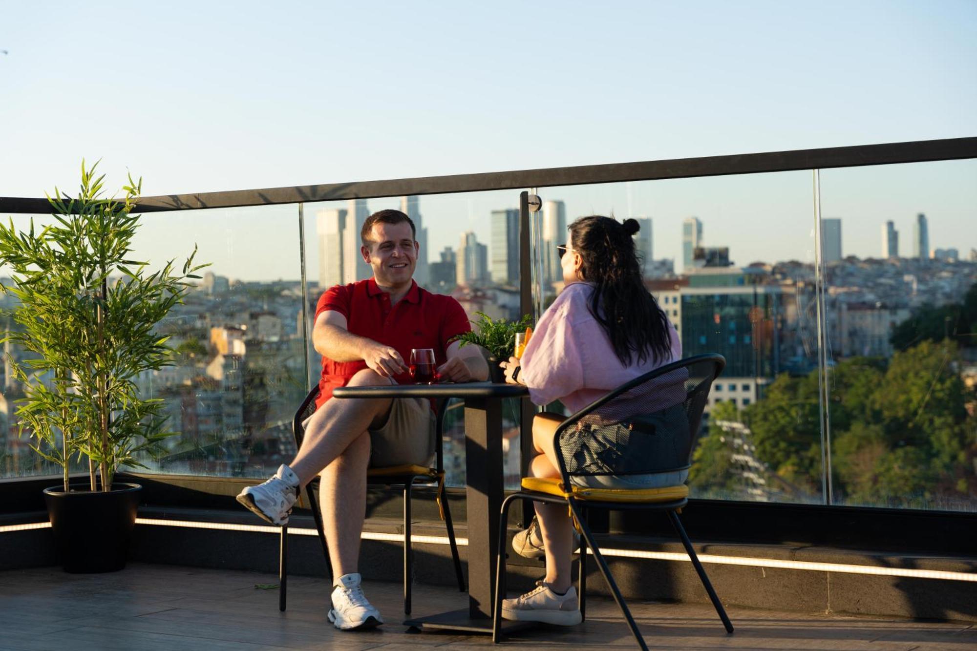 The Central House Istanbul Galata Hostel Exterior photo